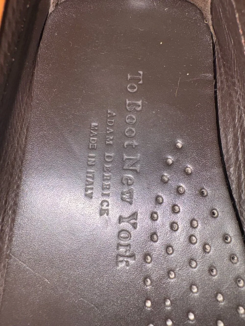 NWOT Men's To Boot Magnus Burnished Tan Embossed Driving Loafer. Size 9.5